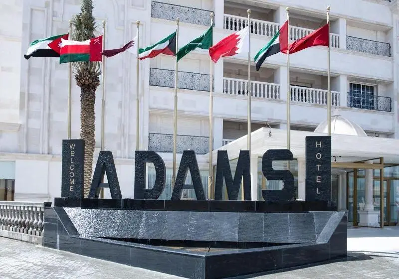 هتل Adams