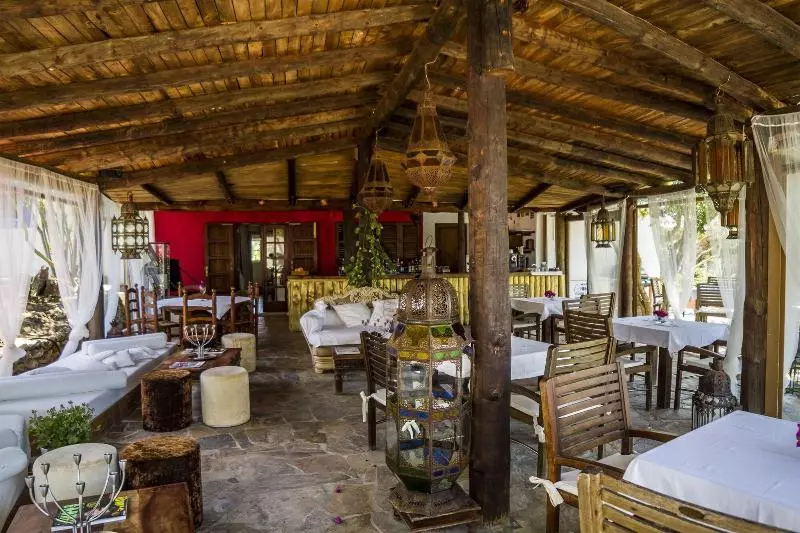 هتل Agroturismo Can Marquet   Adults Only