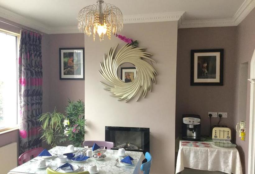 Hotel Cherry Tree Guesthouse