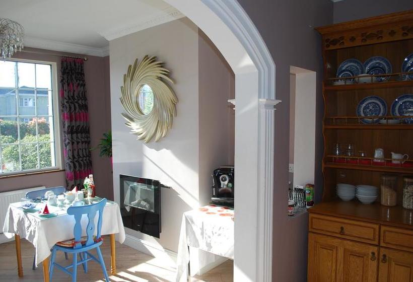 Hotel Cherry Tree Guesthouse