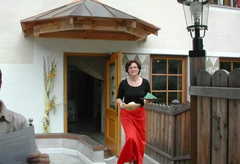 Hotelli Gomagoierhof