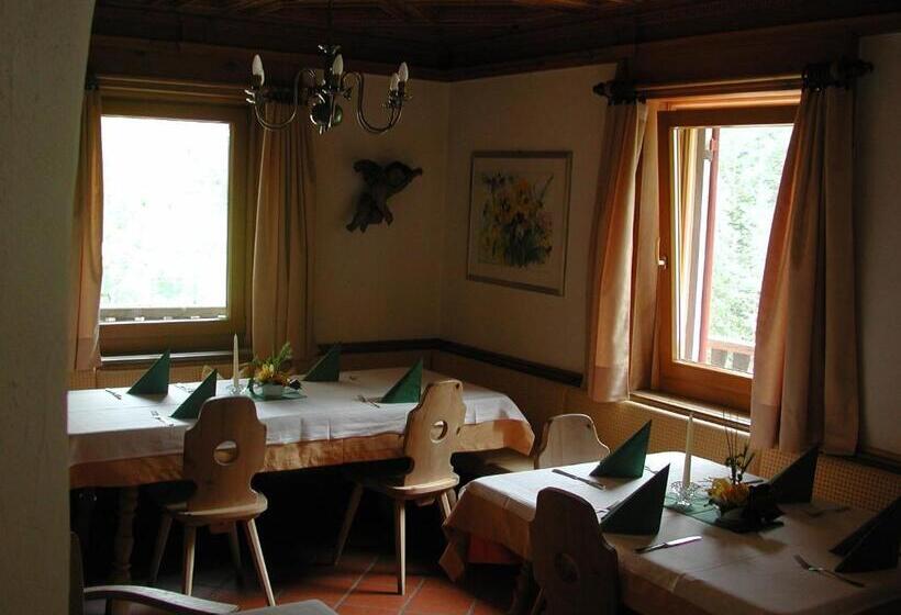 Отель Gomagoierhof