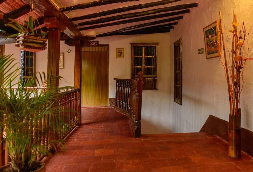 Otel Hosteria Colonial La Cueva De Leo