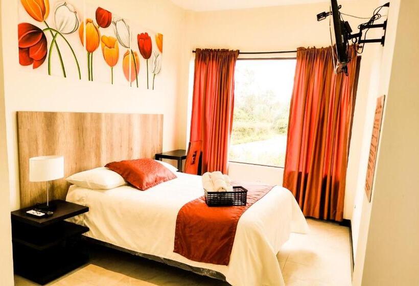 فندق Las Mercedes Airport Quito