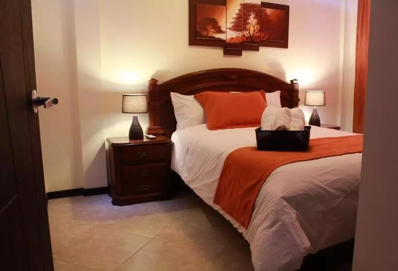 Hotelli Las Mercedes Airport Quito