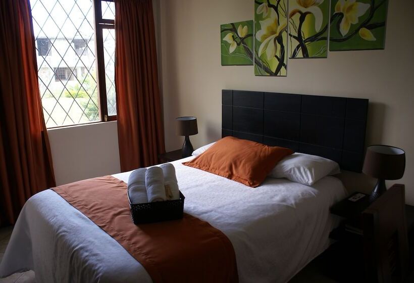 فندق Las Mercedes Airport Quito