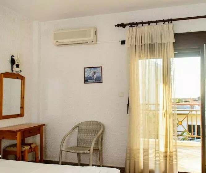 Hotel Nefeli