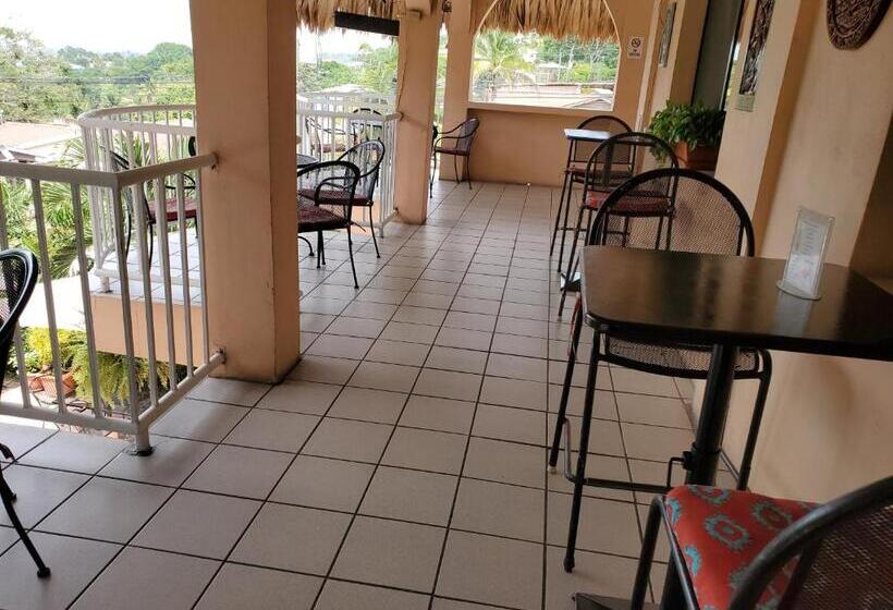 בית מלון כפרי Rolson