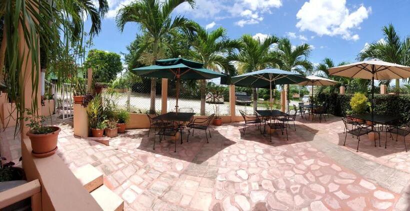 בית מלון כפרי Rolson