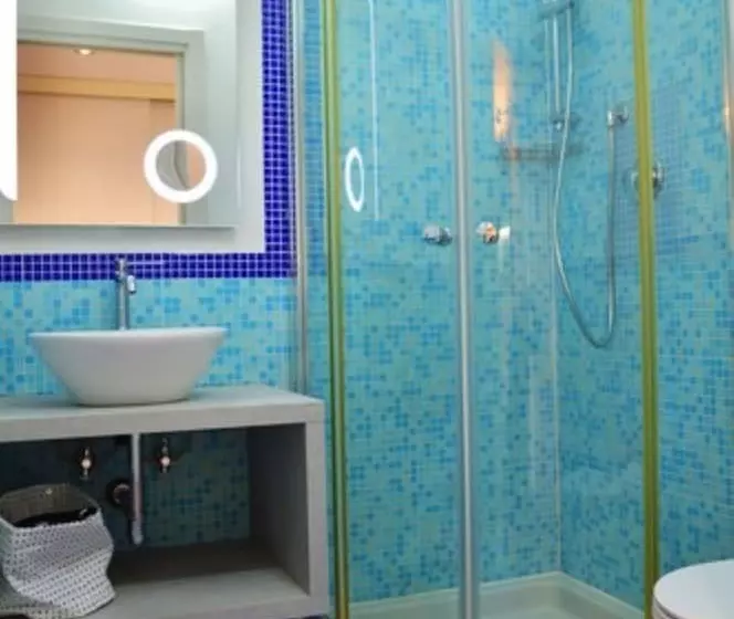 هتل Room Inn