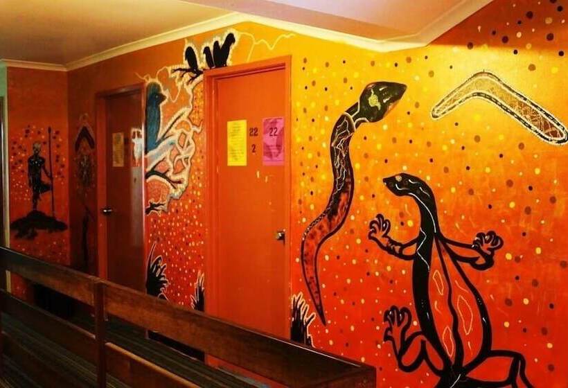 בית מלון כפרי Somewhere To Stay Backpackers