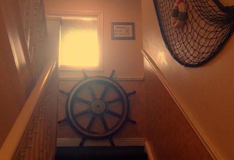 호텔 The Shipwright Guesthouse