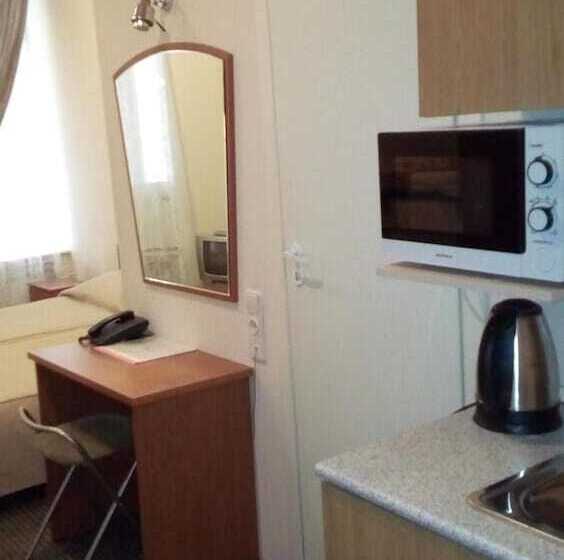 ベッドアンドブレックファースト Rinaldi History