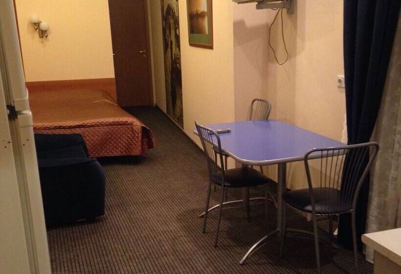 ベッドアンドブレックファースト Rinaldi History