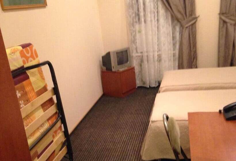 ベッドアンドブレックファースト Rinaldi History