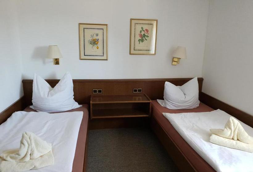 Отель Landhaus Akazienhof