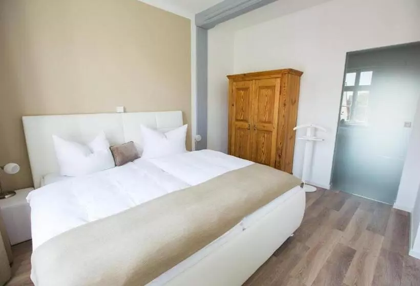 Hotel Artem Orbis