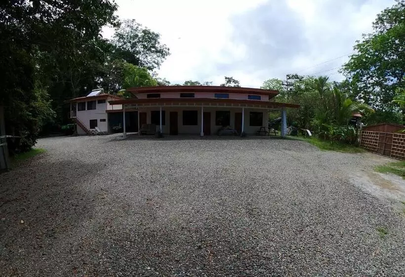 هتل Laureles Collection Uvita   Cabinas Los Laureles
