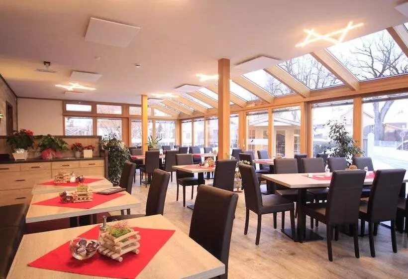 ホテル Cafe Hanfstingl