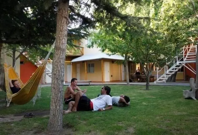 هتل El Gualicho Hostel