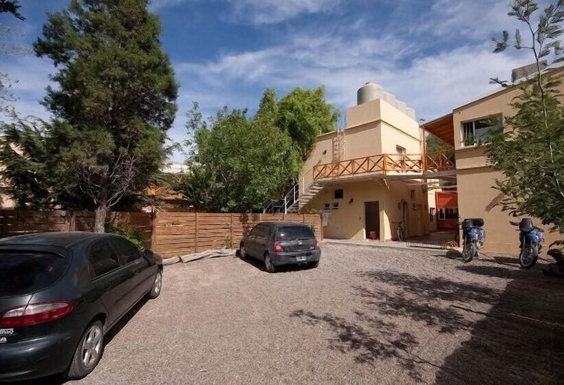 Otel El Gualicho Hostel