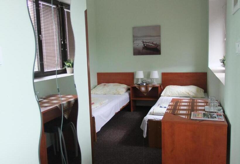 בית מלון כפרי Formule