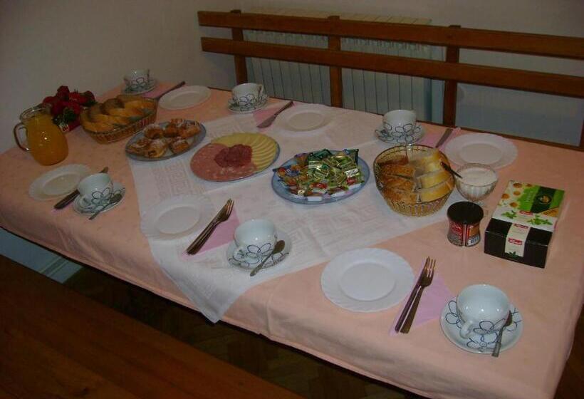 هتل Guest House Robi