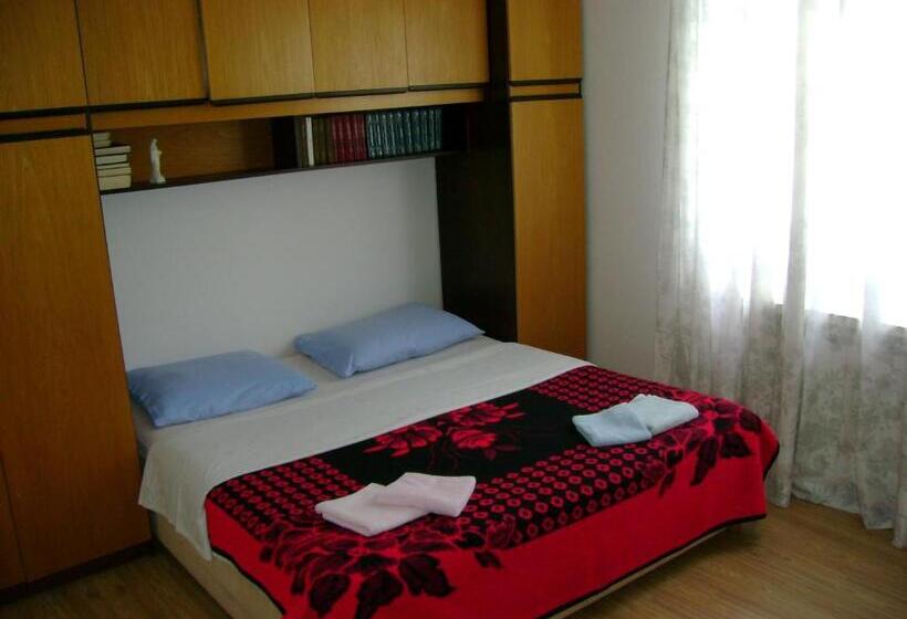 هتل Guest House Robi