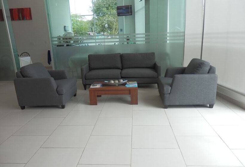 هتل City Express By Marriott Esteli