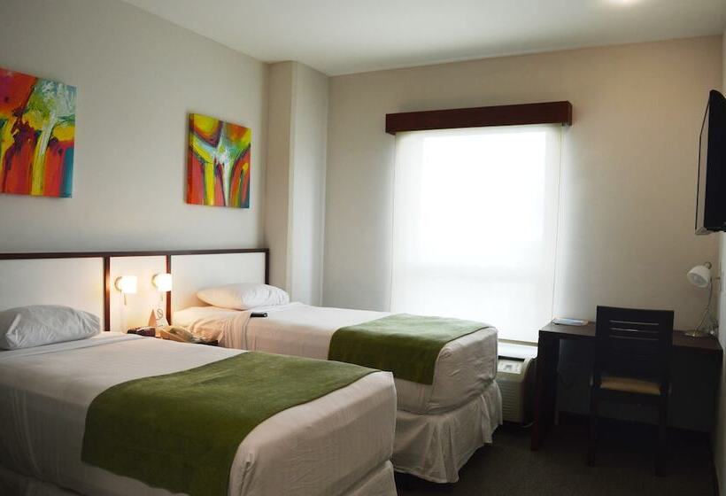 هتل City Express By Marriott Esteli