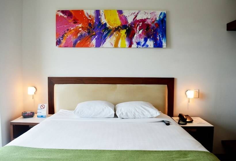 هتل City Express By Marriott Esteli