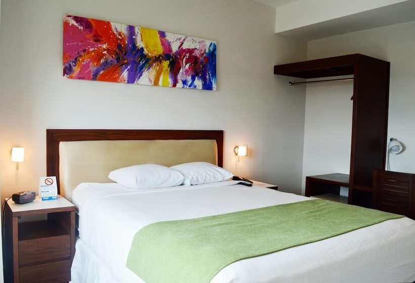 هتل City Express By Marriott Esteli