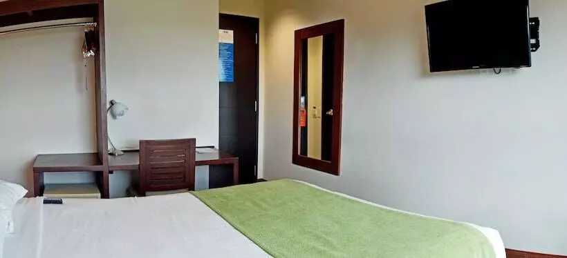 هتل City Express By Marriott Esteli