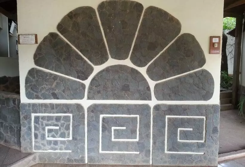 هتل Mamiri