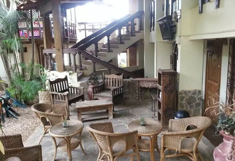 هتل Mamiri