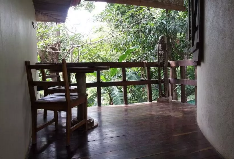 هتل Mamiri