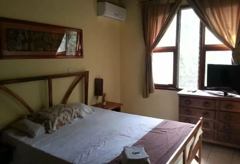 هتل Mamiri