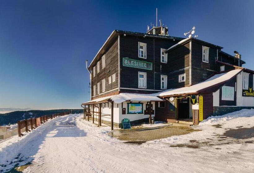 Szálloda Plesivec