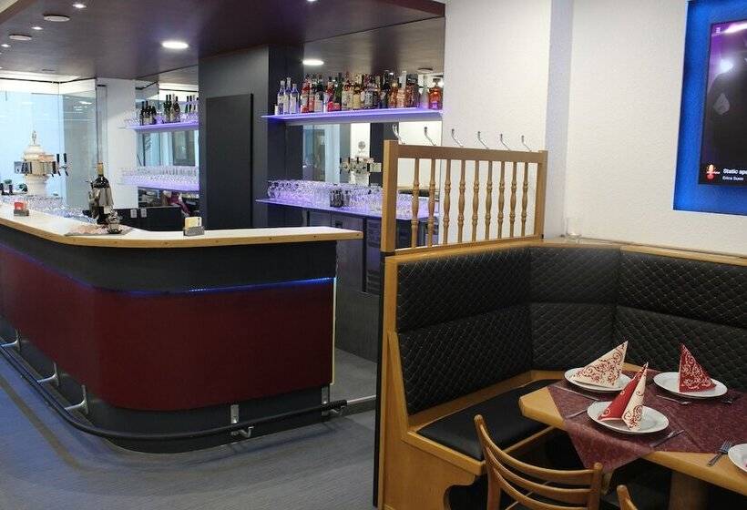 فندق Royal Santana