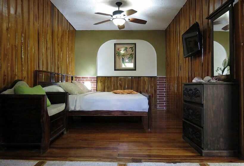 Hotelli Rustico Santa Teresa