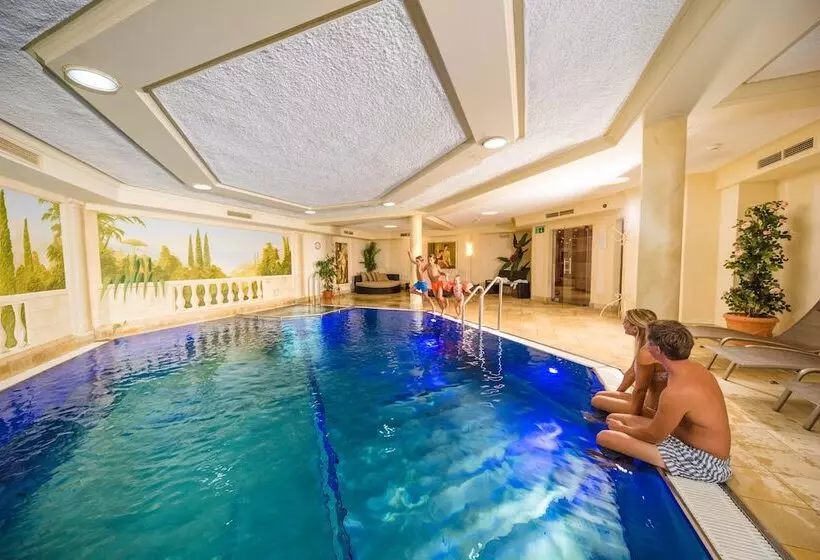 Hotelli Salzburger Hof Zauchensee
