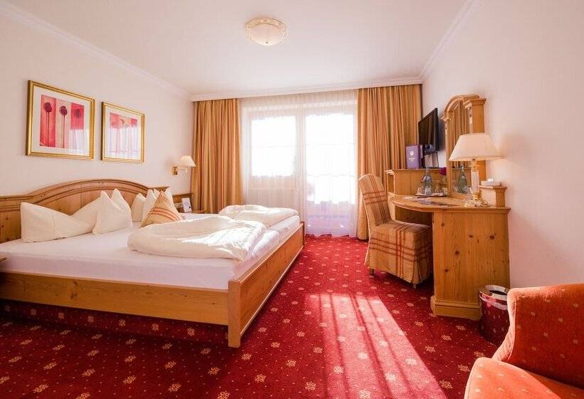 Отель Salzburger Hof Zauchensee