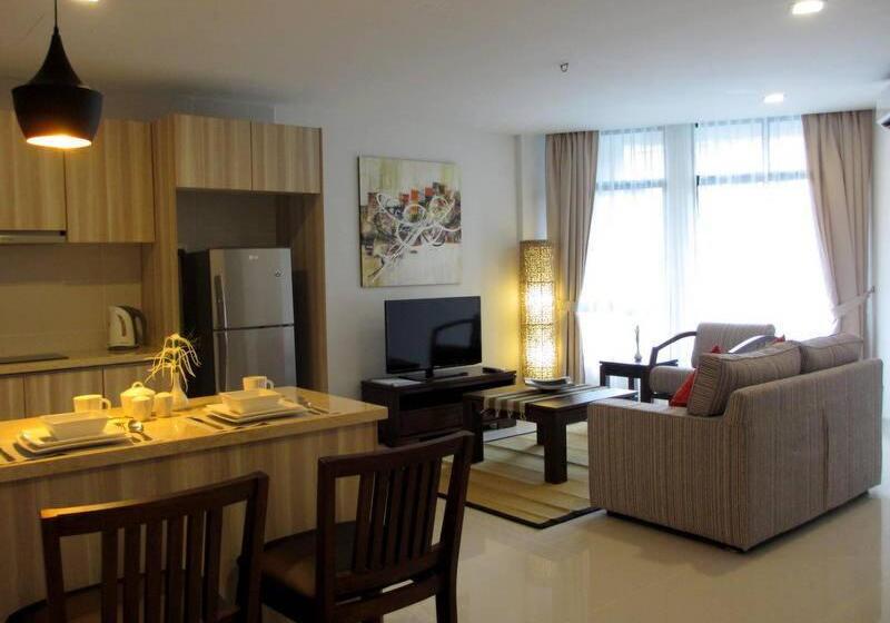 בית מלון כפרי Samsuria Beach Resort & Residence