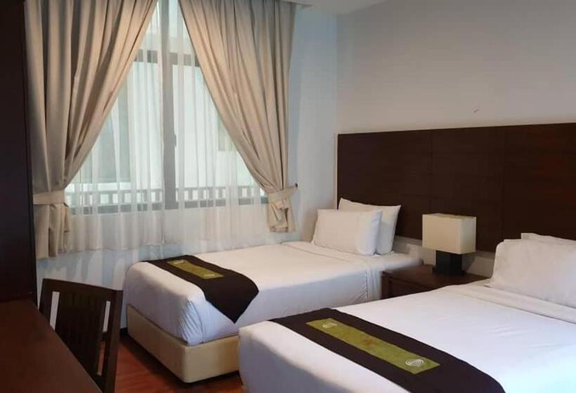 בית מלון כפרי Samsuria Beach Resort & Residence