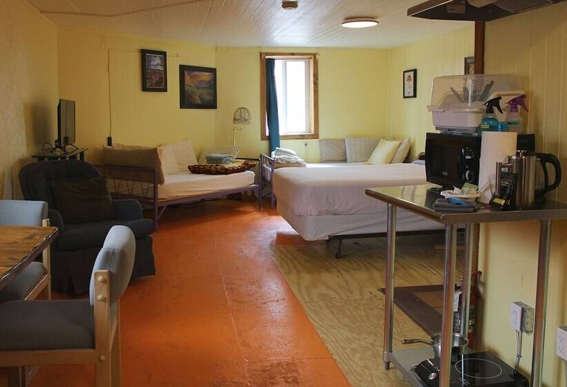 酒店 Snowmansion Taos Adventure Lodge