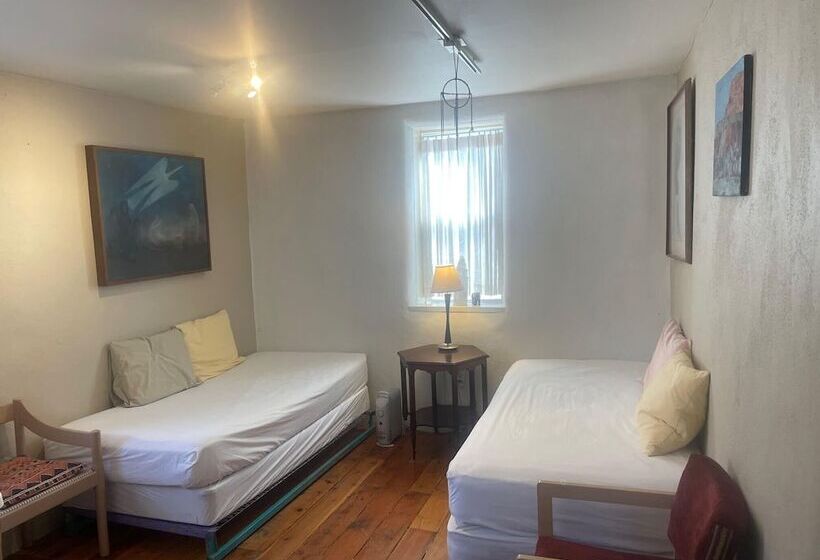 酒店 Snowmansion Taos Adventure Lodge