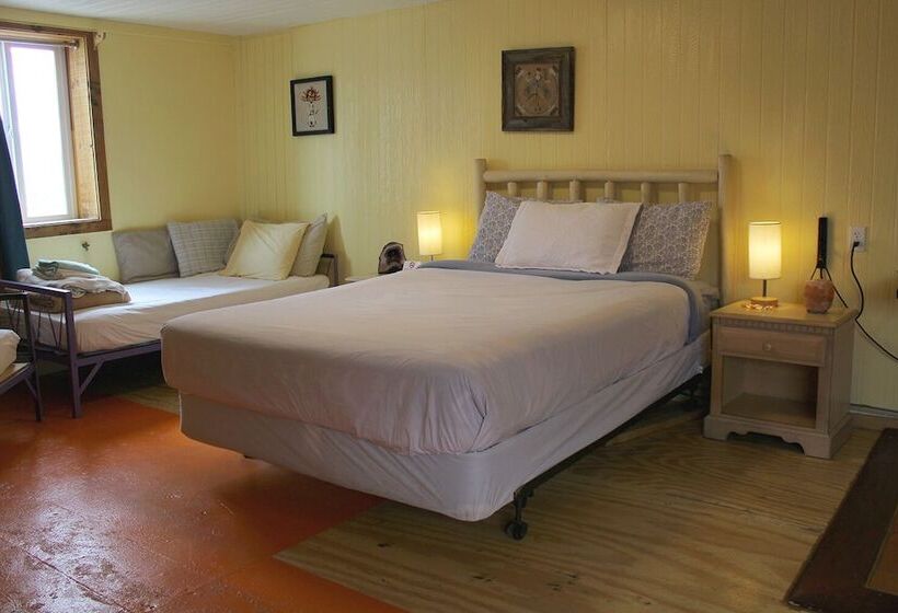 酒店 Snowmansion Taos Adventure Lodge