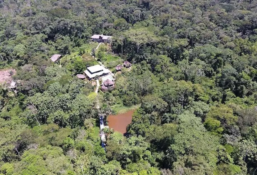 ホテル Suchipakari Jungle Lodge