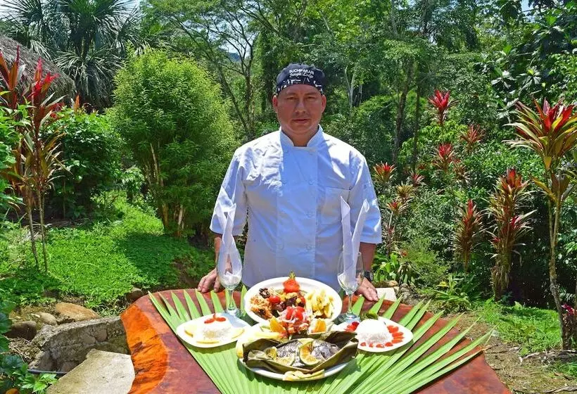 ホテル Suchipakari Jungle Lodge