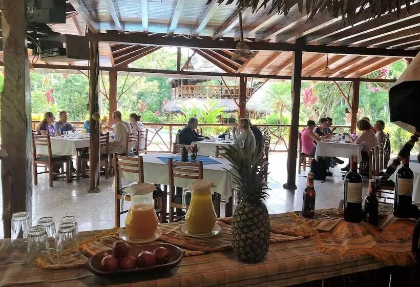 ホテル Suchipakari Jungle Lodge
